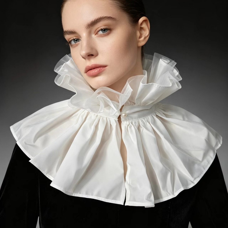 Women'S Accessories - Odpinany wysoki falowany kołnierz damski, biały