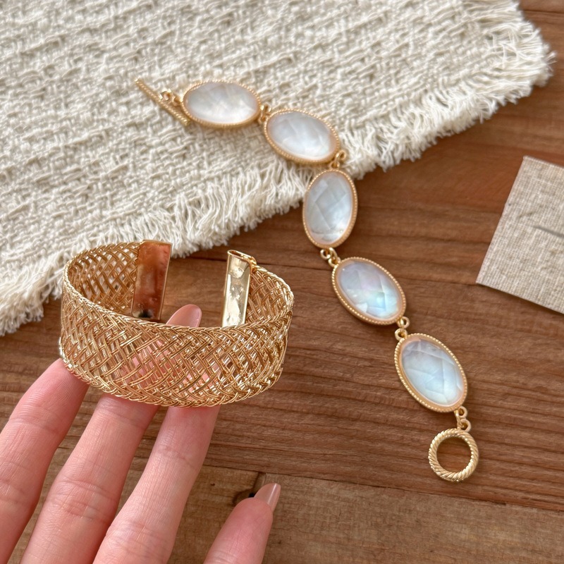 Bransoletka Owalna z Plecioną  – Resin Bangle Bracelet recenzja i cena