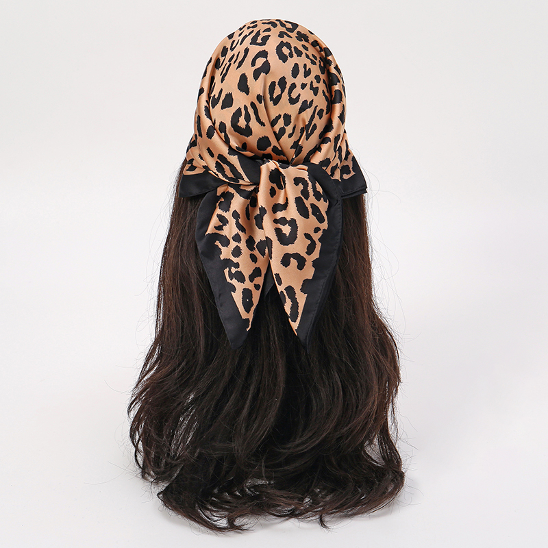 2025 Nowa moda Szalik w panter – Silk Scarf Square recenzja i cena